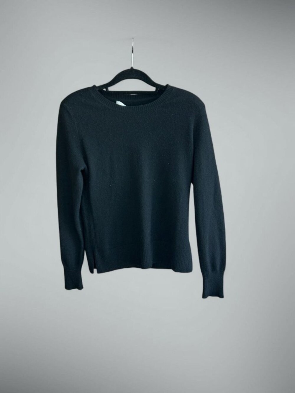 In Cashmere Black Long Sleeve Quiet Luxury Sweater Size Large